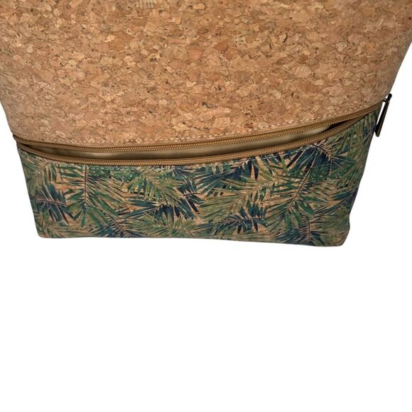 Natural Cork Shoulder Tote Bag With Tropical Leaf Print & Zipper Pockets - Picture 9 of 12